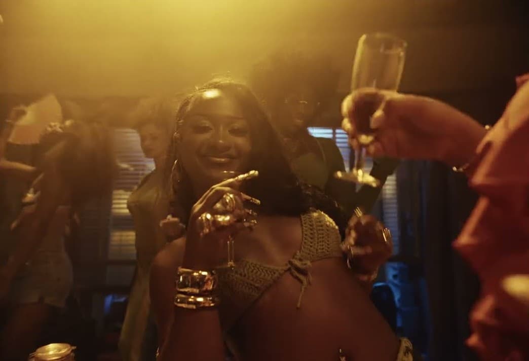 Image du clip Pow Pow / Allo Doudou feat. Miimii KDS & Litleboy de Niska